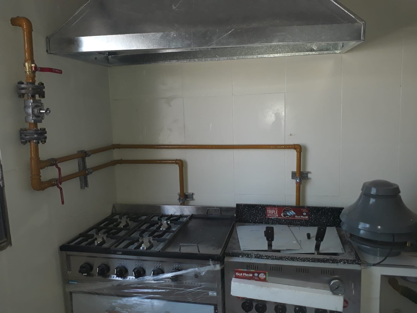 Instalación profesional de artefactos gastronómicos a gas