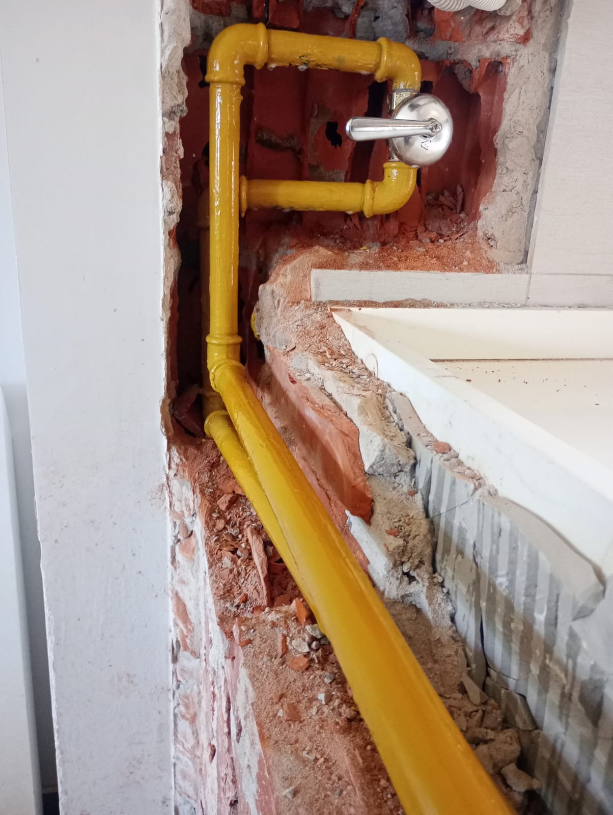 Instalación nueva de cañerías de gas